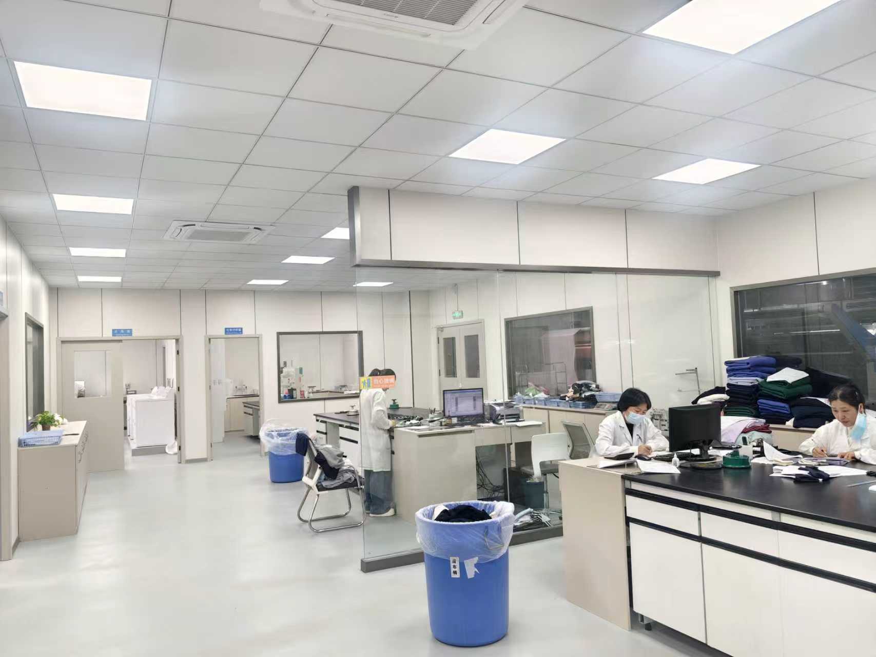 Comprehensive Fabric Performance Testing Lab